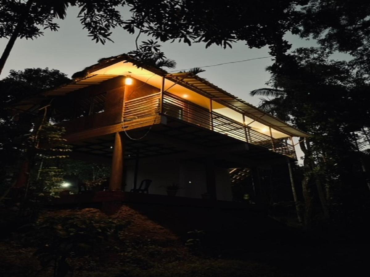 Kuruva Shoreline Wayanad Chegāt エクステリア 写真