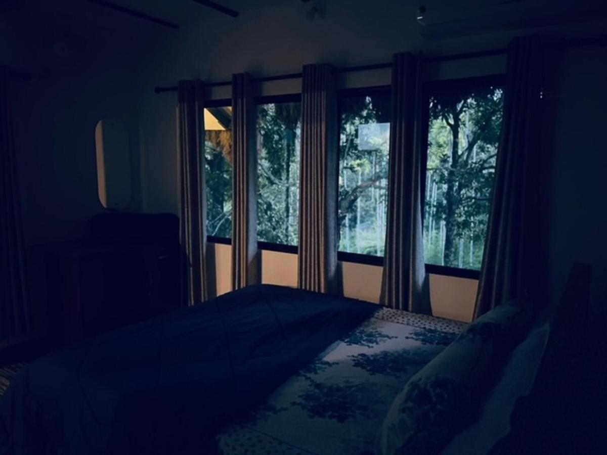 Kuruva Shoreline Wayanad Chegāt エクステリア 写真