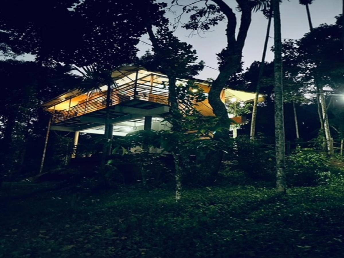 Kuruva Shoreline Wayanad Chegāt エクステリア 写真